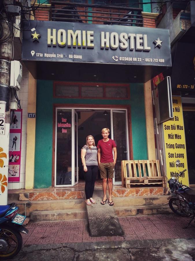 Homie Hostel & Tour Ha Giang Exterior photo